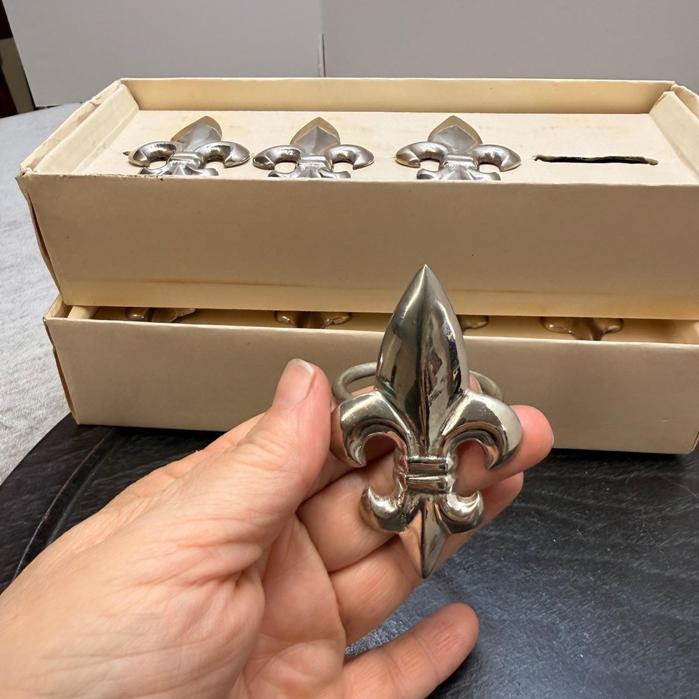 Vintage Andrea by Sadek Fleur De Lis Napkin Rings Set of 8 Nickel Plated w/ box